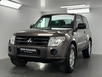 Gebraucht Mitsubishi Pajero Inform 200 PS (147 kW) 2011 Braun SUV