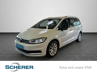 Gebraucht VW Touran Comfortline 150 PS (110 kW) 2025 Pure white Van / Kleinbus