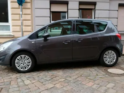 Gebraucht Opel Meriva Edition 120 PS (88 kW) 2012 Grau Van / Kleinbus