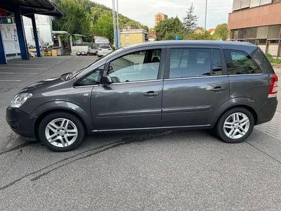 Usata Opel Zafira Innovation 116 CV (85 kW) 2009 Grigio Monovolume