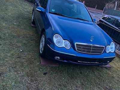 Gebraucht Mercedes C270 170 PS (125 kW) 2003 Blau Kombi