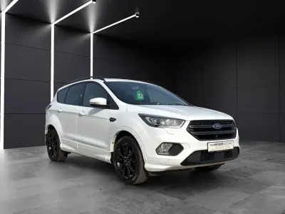 Usata Ford Kuga ST-Line 150 CV (110 kW) 2019 Bianco SUV