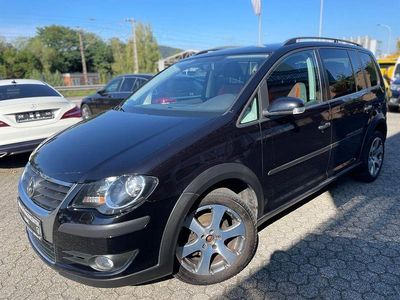 Schwarz Gebraucht 2009 VW Touran Van / Kleinbus | 2.990 € (Fairer Preis)