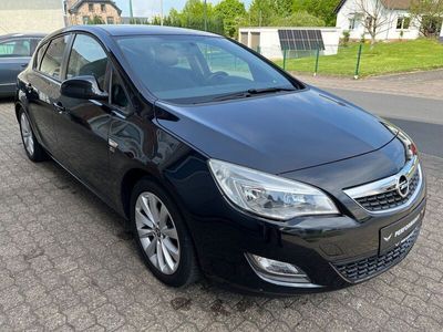 gebraucht Opel Astra Lim. 5-trg. 150 Jahre *SHZ*TÜV 03/25