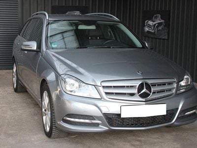 Gebraucht Mercedes C180 156 PS (114 kW) 2012 Silber Kombi