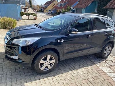 Gebraucht Ford Kuga Trend 163 PS (119 kW) 2014 Schwarz SUV