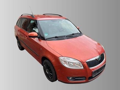 Gebraucht Skoda Fabia 69 PS (50 kW) 2010 Orange Kombi