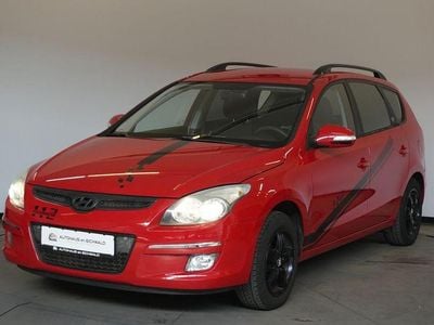 Second-hand Hyundai i30 Comfort 126 CP (92 kW) 2010 Roșu Break