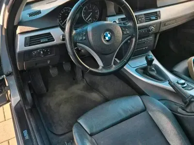 Gebraucht BMW 320 170 PS (125 kW) 2007 Grau Kombi