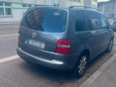 Gebraucht VW Touran 140 PS (102 kW) 2005 Silber Van / Kleinbus