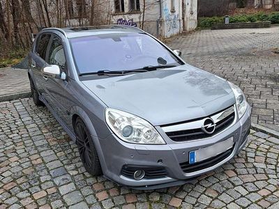 Begagnad Opel Signum 250 HK (183 kW) 2006 Grå Halvkombi