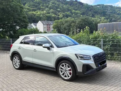Gebraucht Audi SQ2 Sport 300 PS (220 kW) 2023 Beige SUV