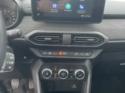 Gebraucht Dacia Sandero Expression 91 PS (66 kW) 2022 Grau Limousine