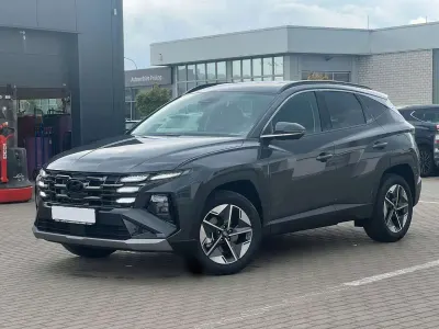 Neu Hyundai Tucson Trend 239 PS (175 kW) 2026 Grau SUV