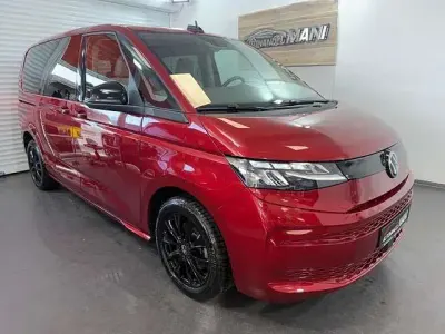 Second-hand VW Multivan Basis 204 CP (150 kW) 2023 Roșu Monovolum
