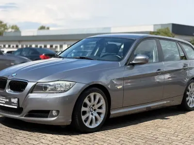Gebraucht BMW 320 Comfort Edition 184 PS (135 kW) 2011 Grau Kombi