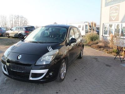 Schwarz Gebraucht 2010 Renault Mégane Limousine | 790 €
