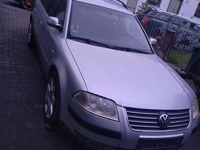 Gebraucht VW Passat 131 PS (96 kW) 2002 Grau Kombi