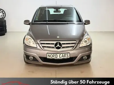 Gebraucht Mercedes B200 136 PS (100 kW) 2009 Grau Van / Kleinbus