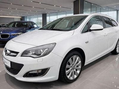 Gebraucht Opel Astra Exklusiv 165 PS (121 kW) 2014 Weiß Kombi