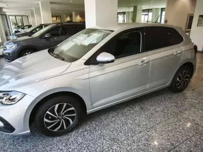 Neu VW Polo Life 95 PS (69 kW) 2026 Reflexsilbermetallic Kleinwagen