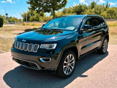 Gebraucht Jeep Grand Cherokee Overland 250 PS (183 kW) 2019 Schwarz SUV