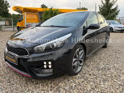 Gebraucht Kia Ceed GT-Track 204 PS (150 kW) 2015 Schwarz Kleinwagen
