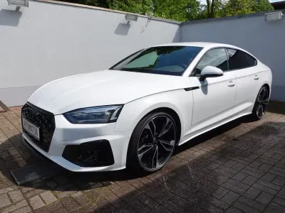 Używany Audi A5 Sportback Black Edition 150 KM (110 kW) 2024 Biały Hatchback