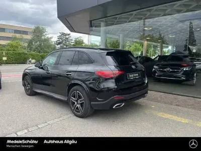 Gebraucht Mercedes GLC450 Premium Plus 367 PS (269 kW) 2024 Lack obsidianschwarz SUV