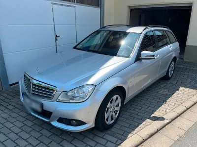 Gebraucht Mercedes C200 136 PS (100 kW) 2012 Silber Kombi