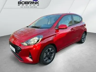 Gebraucht Hyundai i10 Trend 63 PS (46 kW) 2025 Rot Kleinwagen