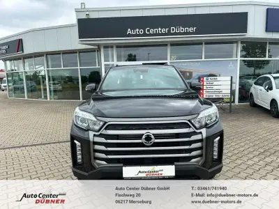 Neu SsangYong Musso Sapphire 203 PS (149 kW) 2026 Schwarz SUV