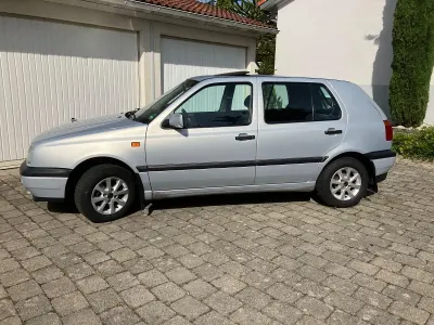 Gebraucht VW Golf III 90 PS (66 kW) 1993 Silber Kombi