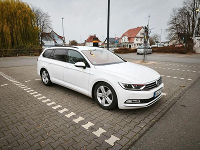 Weiß Gebraucht 2015 VW Passat Comfortline Kombi | 13.999 € (Etwas zu teuer)