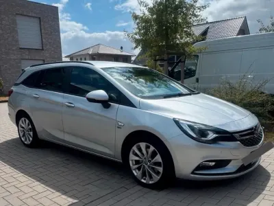 Gebraucht Opel Astra Edition 136 PS (100 kW) 2019 Silber Kombi