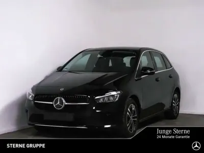 Używany Mercedes B250e Progressive 218 KM (160 kW) 2024 Czarny Minivan