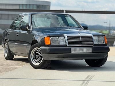 Gebraucht Mercedes E230 136 PS (100 kW) 1990 Limousine