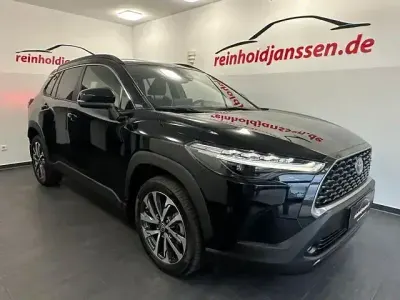 Gebraucht Toyota Corolla Cross Comfort 140 PS (102 kW) 2024 Schwarz SUV