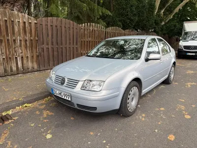 Gebraucht VW Bora 75 PS (55 kW) 2001 Silber Limousine