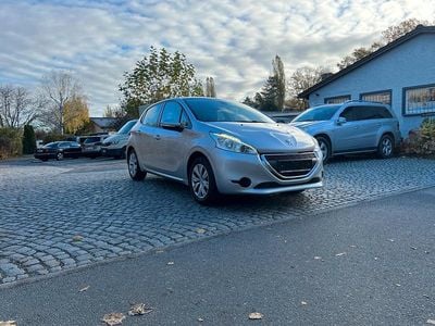 Gebraucht Peugeot 208 Active 82 PS (60 kW) 2014 Silber Kleinwagen