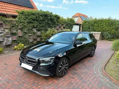 Gebraucht Mercedes E300 Business 306 PS (225 kW) 2022 Schwarz Limousine