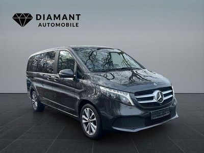 Gebraucht Mercedes V300 237 PS (174 kW) 2023 Grau Van / Kleinbus