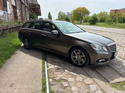Gebraucht Mercedes E350 Avantgarde 231 PS (169 kW) 2010 Braun Kombi