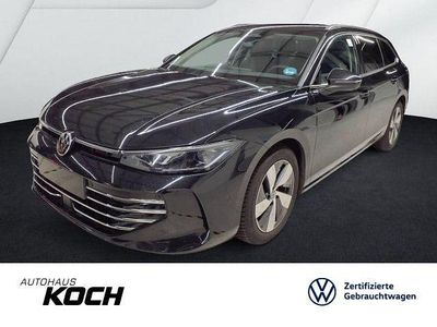 Grenadillschwarz metallic Gebraucht 2025 VW Passat Elegance Kombi | 35.730 € (Fairer Preis)