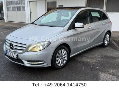 Gebraucht Mercedes B200 136 PS (100 kW) 2014 Silber Van / Kleinbus