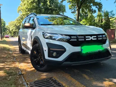 Gebraucht Dacia Jogger 110 PS (80 kW) 2025 Weiß Van / Kleinbus