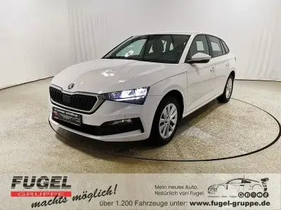 Gebraucht Skoda Scala Ambition 115 PS (84 kW) 2024 Candyweiss Kleinwagen