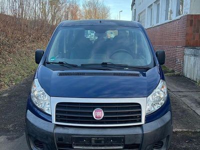 Gebraucht Fiat Scudo 128 PS (94 kW) 2014 Blau Van