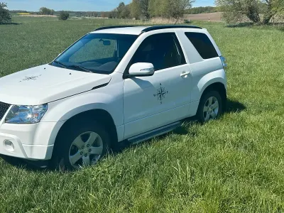 Gebraucht Suzuki Grand Vitara Comfort 106 PS (77 kW) 2012 Weiß SUV