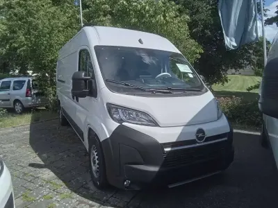Gebraucht Opel Movano 140 PS (102 kW) 2026 Cassablanca weiß Van